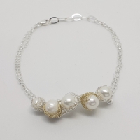 Baya Pearl Cluster Bracelet