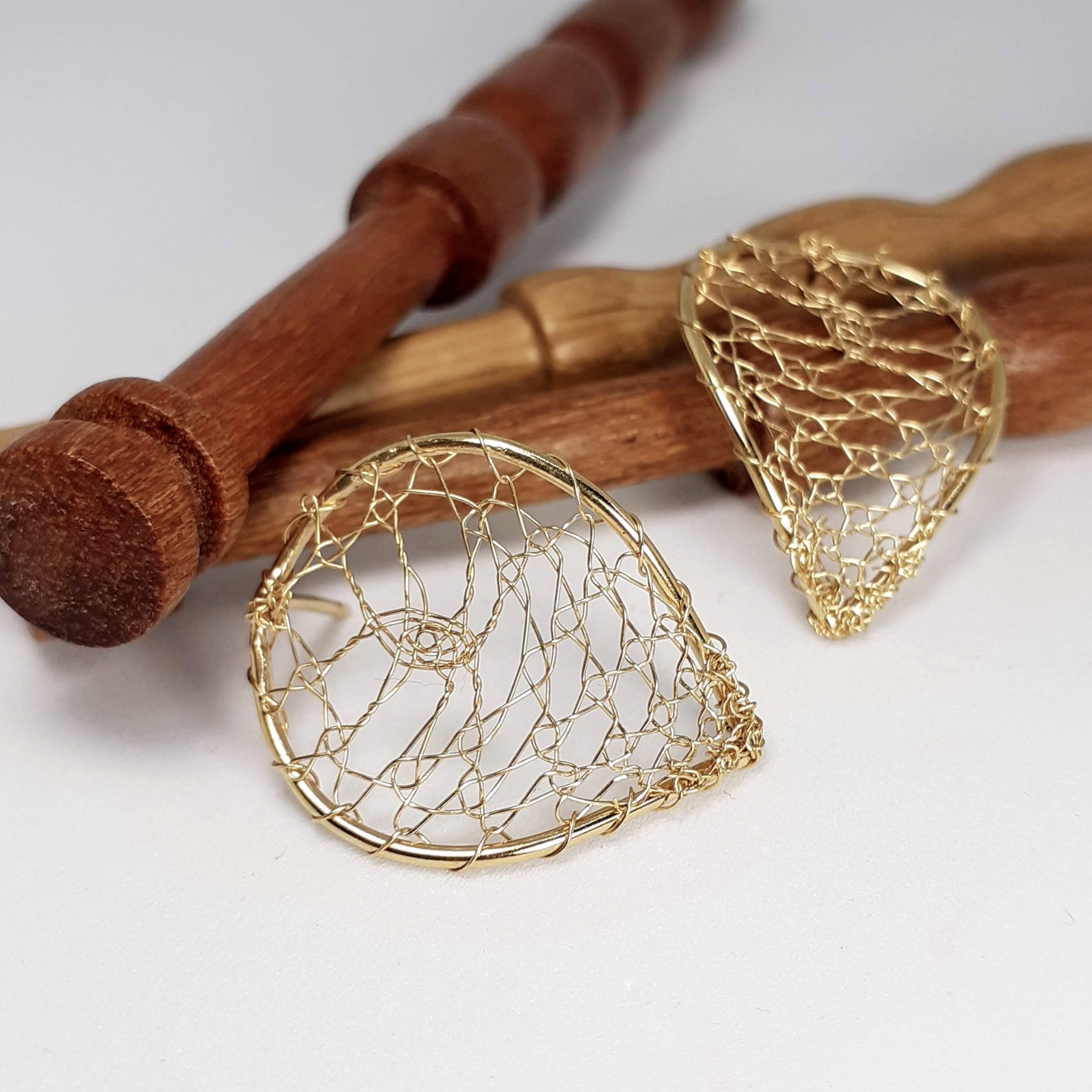 Torchon Lace Curved Studs